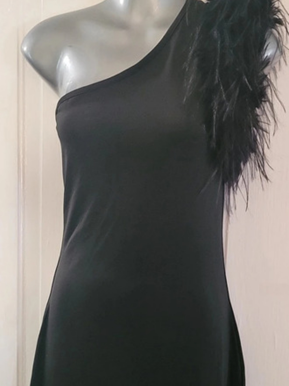 One Shoulder Feather Maxi Dress in Black Size Large